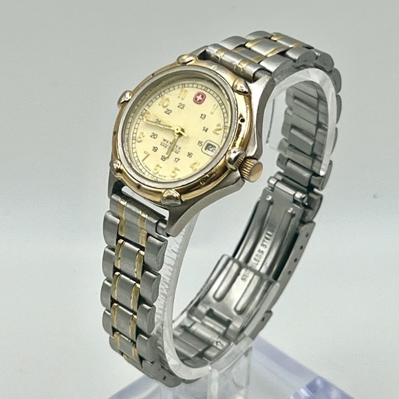 Vintage 90’s Wenger Diver SAK Design Silver and off  White Ladies Watch Working main image 8